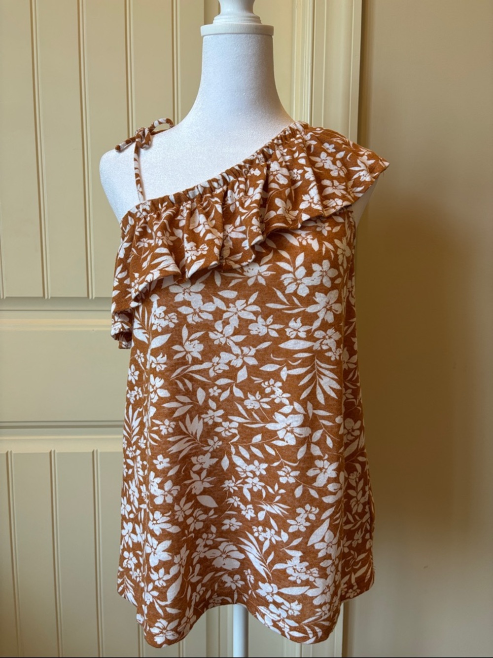 Old Navy Rust and White One-Shoulder Ruffle Tank Top